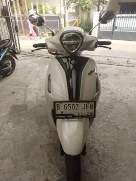 《 KM 9RB》 Yamaha grand filano 2023 LIKE NEW