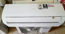 Ac 1/2 pk AQUA bagus mulus orsinil irit listrik trima dingin