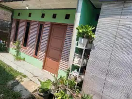 DI SEWAKAN / DI KONTRAKAN