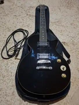 Gitar listrik bekas