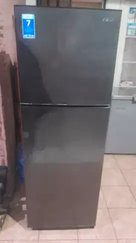 kulkas Aqua 2 pintu