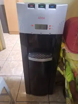 Dispenser arisa