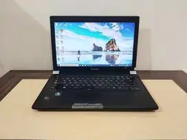 Laptop Cocok Buat Online Shop Harga Murah...  TOSHIBA dynabook R741