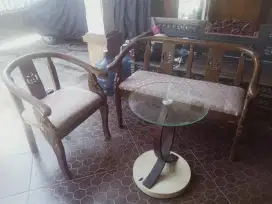 2 kursi+meja bulat