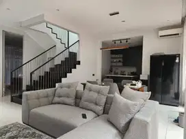 RUMAH CITRALAND FURNIS MINIMALIS CANTIK SIAP HUNI