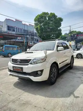 TOYOTA FORTUNER VNT TRD 2015 MATIC