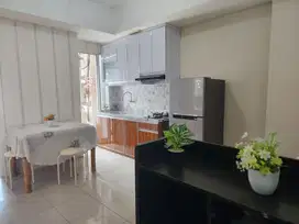Apartemen Green Lake Sunter 2BR furnish interior, view pool, min 3bln