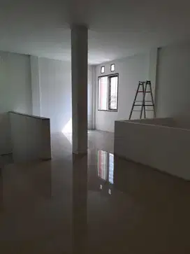 Dijual Ruko stategis bagus jalan utama di Jln Gandasoli
