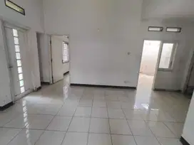 Dijual cepat dan murah Rumah di Tatar Jingganagara , KBP