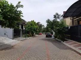 rumah mewah persis depan kampus UMM unmuh utama bukit cemara tujuh