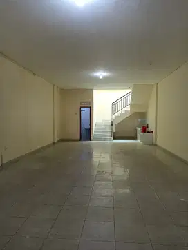 Dijual/Disewakan ruko di jl raya gading nias, jakut