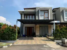Dijual rumah 2 lantai, Posisi Hook di Chery  field,Bandung