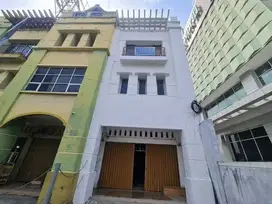DIJUAL RUKO 3LT SIAP PAKAI, TEPI JALAN BESAR JL. TUANKU TAMBUSAI