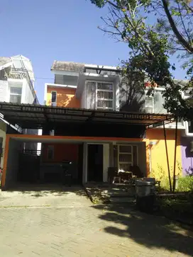 DIJUAL RUMAH DI KOMP BUKIT BARUGA MAKASSAR SANGAT DEKAT DENGAN BUGIS W
