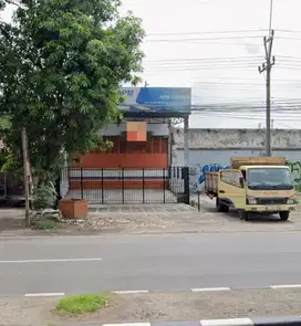 Gudang siap pakai akses container di kota Cirebon
