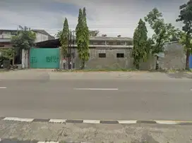 Gudang Strategis Pinggir Jalan Raya Solo Sragen