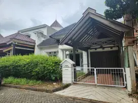 Dijual Rumah Siap Pakai Lokasi Graha Estetika Semarang