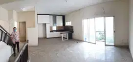 Dijual Rumah 3 Lantai di PIK 1, Uk 8x25