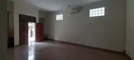 Rumah sewa sayap riau untuk huni atau kantor