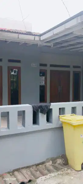 RUMAH DI KONTRAKAN / TAHUNAN