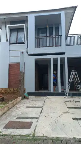 Dijual rumah siap huni di legenda wisata cibubur