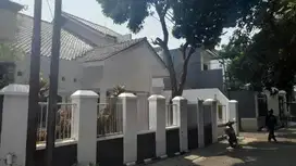 Dijual rumah di Radio dalam