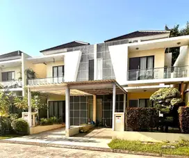 Rumah 2LT 8x18 Konsep Modern Tropis Cluster Arana  Harapan Indah
