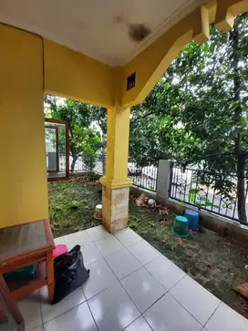 Rumah Luas Rapih di Bintaro Sek. 5, Tangsel