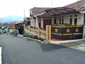 Dijual rumah Buka Negara, kayu ambon Lembang