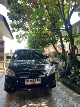 Toyota kijang innova 2012 matic diesel tipe G