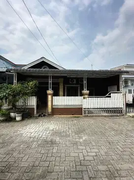 RUMAH DALAM KOMPLEK DEKAT KAMPUS UNIMED
