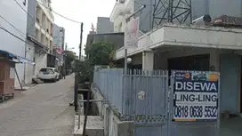Disewakan rumah cocok untuk usaha mangga besar