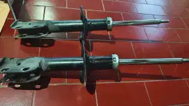 Shockabsorber Shockbreaker depan + Kondensor AC Vios Gen 3
