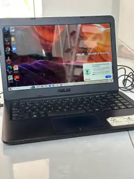 LAPTOP ASUS E402Y