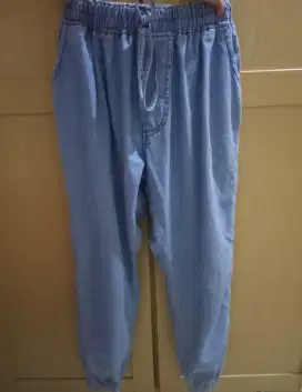 CELANA JOGER JEANS