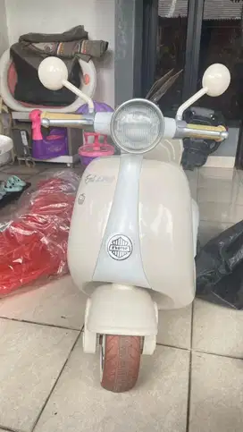 EXOTIC MOTOR LISTRIK AKI CHARGE ANAK