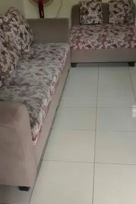 Sofa letter L kondisi OK