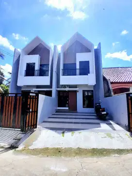 Rumah Minimalis modern akses 2 mobil di jatiasih bekasi