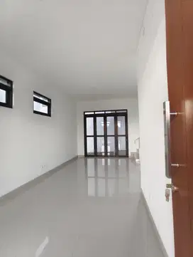 Rumah Baru 2 Lantai Gaya Modern di kawasan elite Komplek Batununggal