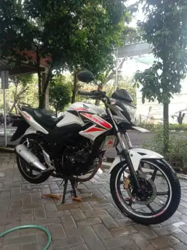 Jual cb 150 tahun 2014
