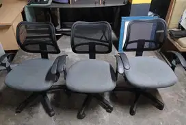DIJUAL KURSI KANTOR BEKAS MASI BAGUS