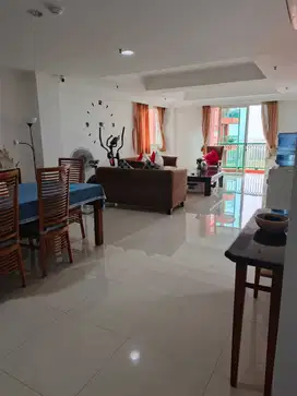 FOR SALE Apartemen Greenview Pondok Indah Semi Furnished
