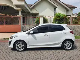 Mazda 2R sporty AT  2013 Istimewa