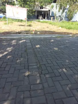 Tanah datar tengah kota cocok untuk kost