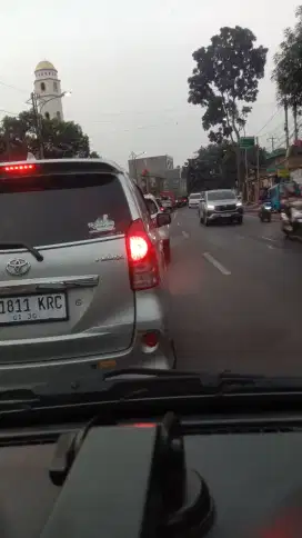 Cari pekerjaan supir freelance, modal jujur dan sim b1,,