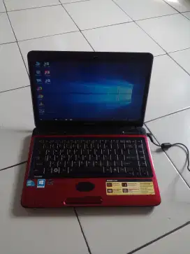 Toshiba Satelite Core i3 Red