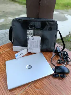 Laptop HP CF2019TU. RAM 4 GB. Intel Celeron N4020