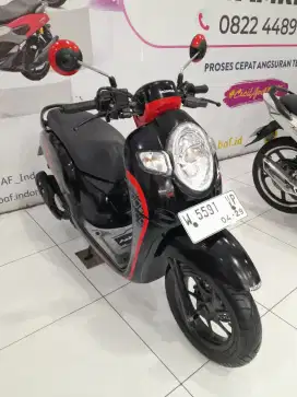 UM 500 HONDA SCOOPY SPORTY 2019
