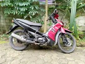 Vega ZR taun 2009 plat R