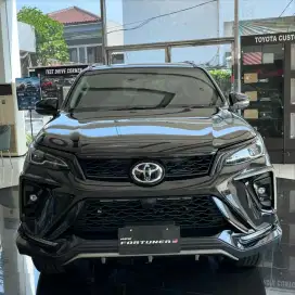 DP 100JT FORTUNER 2.8 GR SPORT TSS 2025 KREDIT HITAM PUTIH GREY SILVER